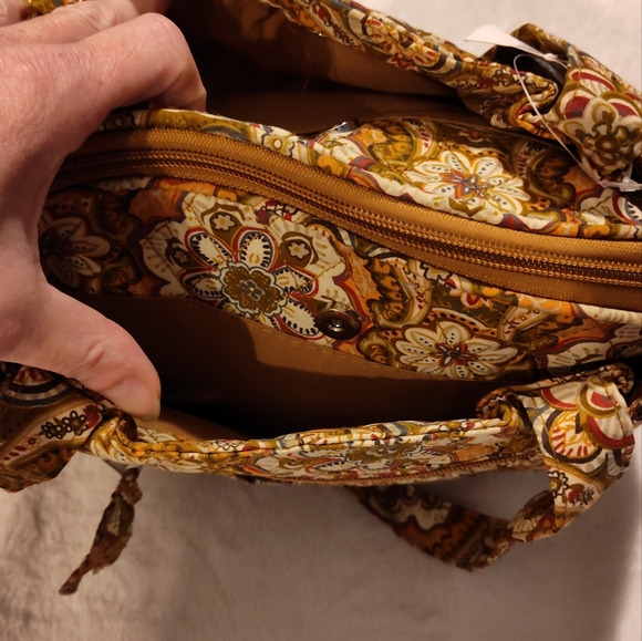 NWT! D' Margeaux Shoulder Bag - Picture 4 of 11